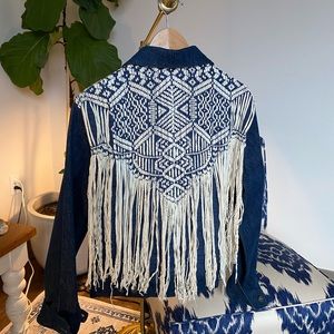 NWT rare levi’s jean jacket with fringe